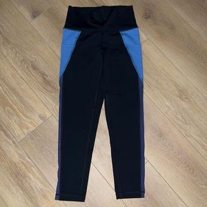 Aerie Chill Play Move Black With Blue Side Pocket Leggings Women’s Size Medium